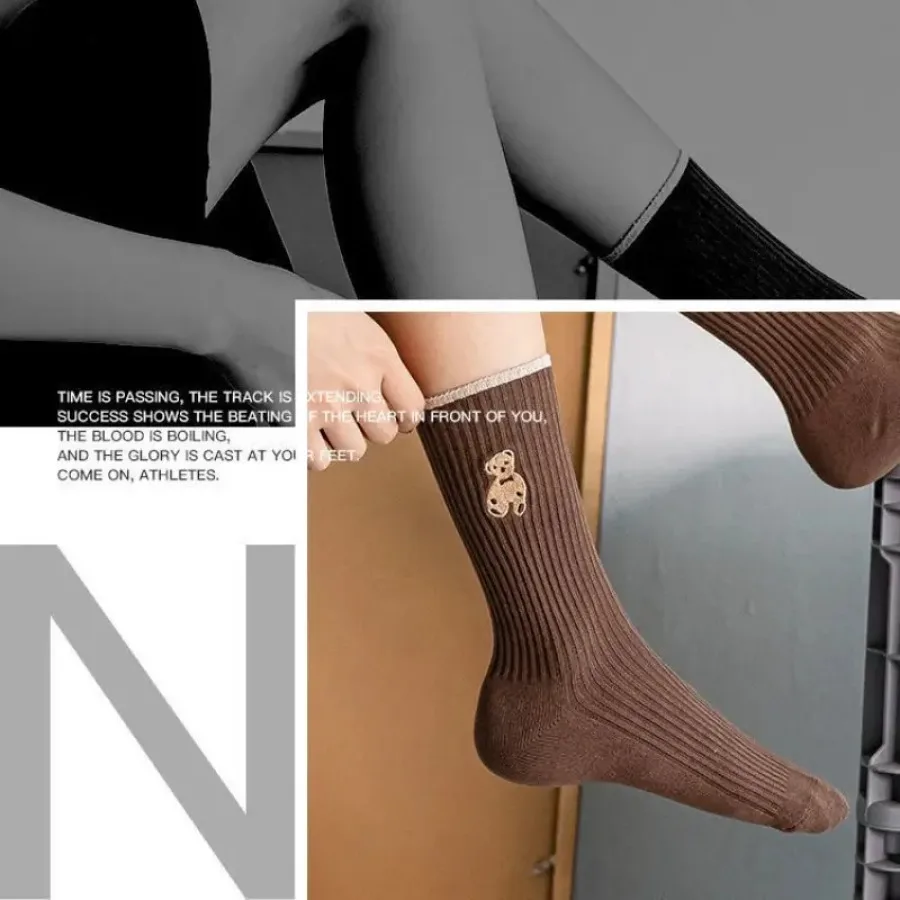5 Pairs of Mixed Color Teddy Bear Mid Tube Socks with Cute Cartoon Pattern Design, Suitable for Casual Wear in All Seasons - Image 4