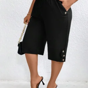 Plus Size Women's Black Solid Elastic Waist Capri Pants with Side Button Detail
