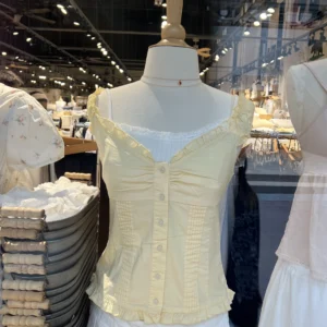 Yellow Slim Pleated Blouse T-shirt Women Summer Ruffle V Neck Single Breasted Puff Sleeve Tee Shirt Casual Simple Sweet Shirts